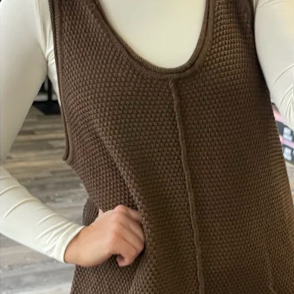 Ces  Femme NWOT Brown Sleeveless Sweater Jumpsuit